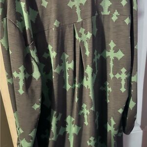 Green and Brown Cross Patterned Top